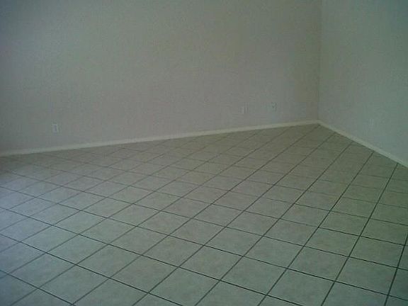 3rd image of 2223 Schley Ave