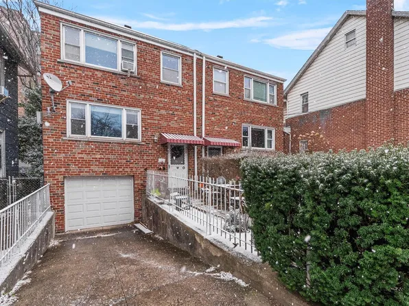 1562 Hutchinson River Parkway, Bronx, NY 10461