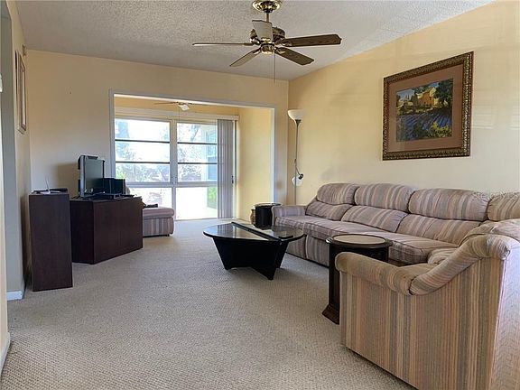 4th image of 1845 S Highland Ave APT 9-19