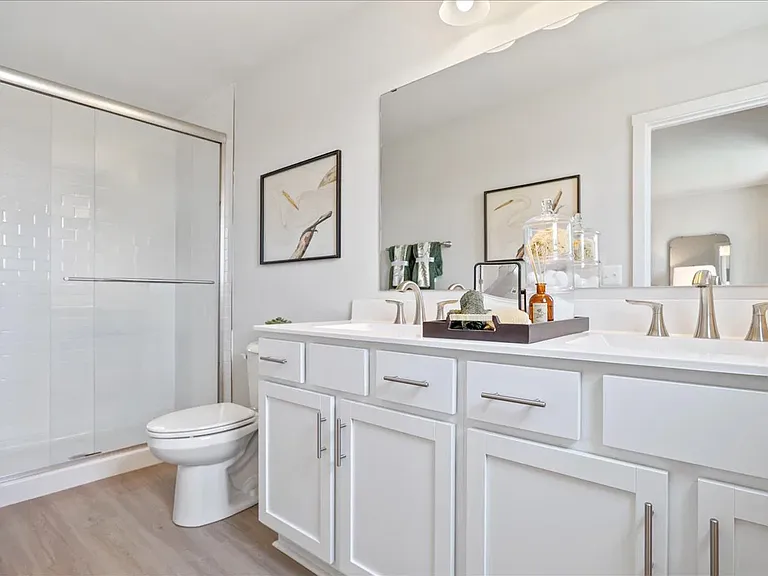 Model Home Pic
