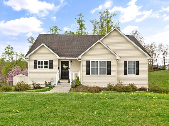 2nd image of 35 Wood Ridge Dr NE