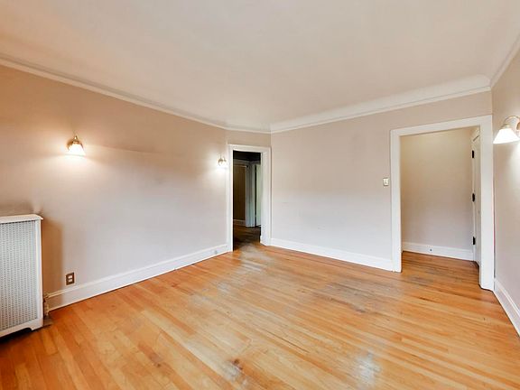 5th image of 730 Hinman Ave APT 3W