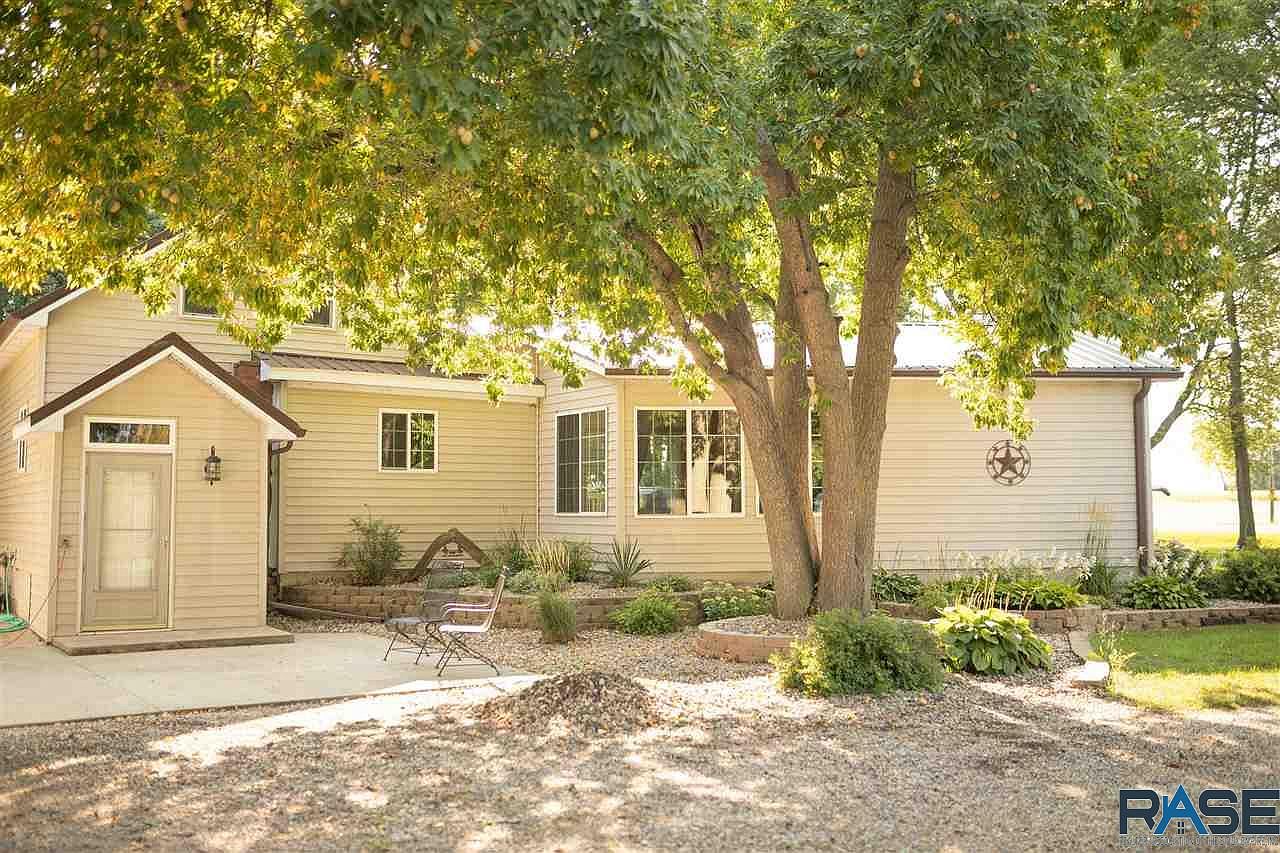 48192 241st St, Dell Rapids, SD 57022 Zillow