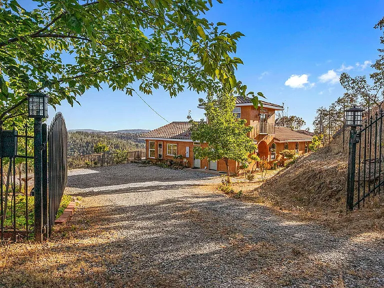 6801 Sagittarius Rd — Photo 3