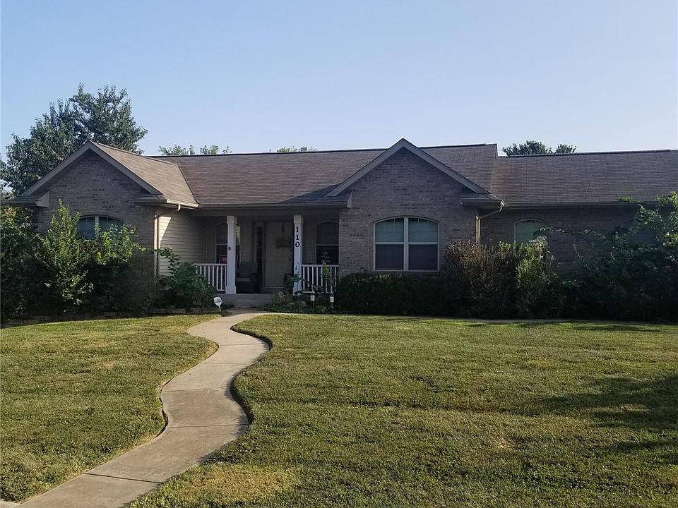 1st image of 110 E Roosevelt Dr