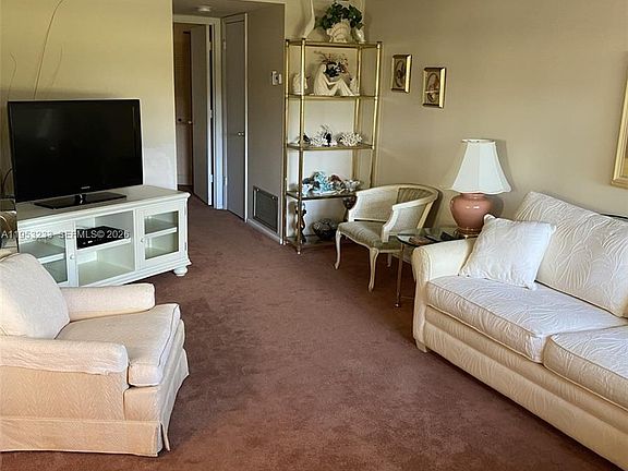 5th image of 14 Vista Gardens Trl APT 103