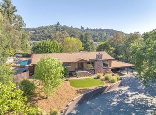 1533 Ronne Dr, Santa Rosa, CA 95404