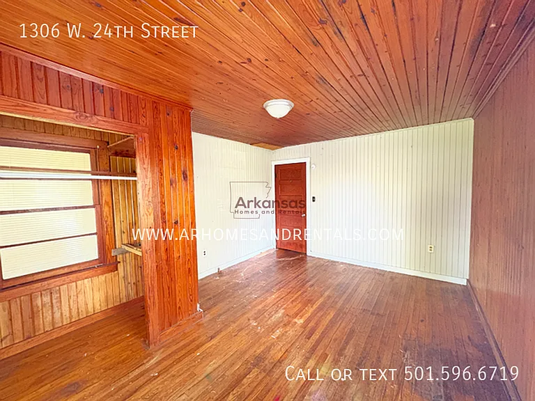 1306 W 24th St — Photo 8