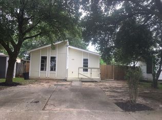 11950 Greenloch Ln, Houston, TX 77044