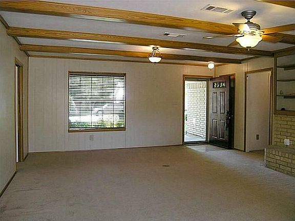 3rd image of 5005 Fall River Dr