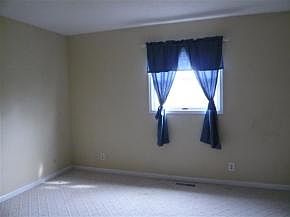 5th image of 1506 Woodlawn Dr