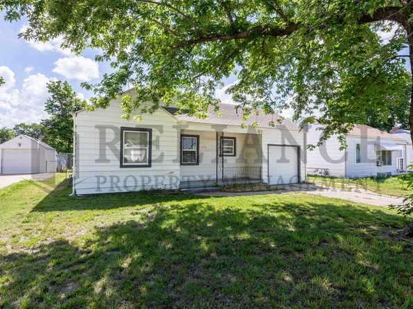 1112 S Martinson Ave