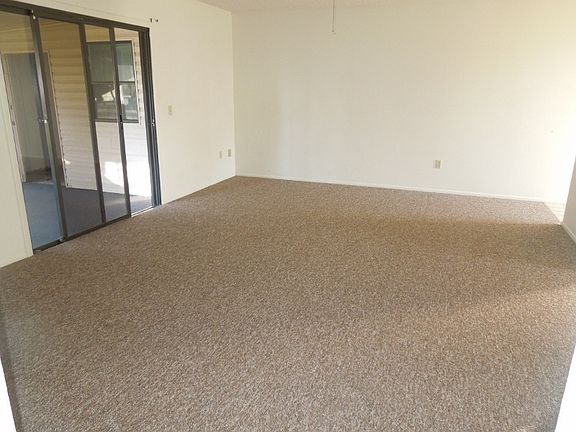 NEW Carpet throughout