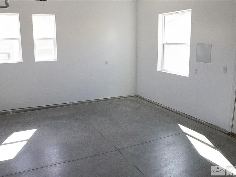 448 14th St — Photo 27