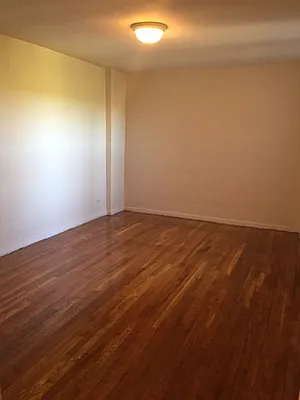 Rented by Roberto Guilbet, LREB | media 30