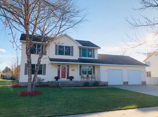 3207 6th Ave S, Escanaba, MI 49829