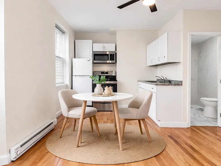 193 Appleton St #4 — Photo 6