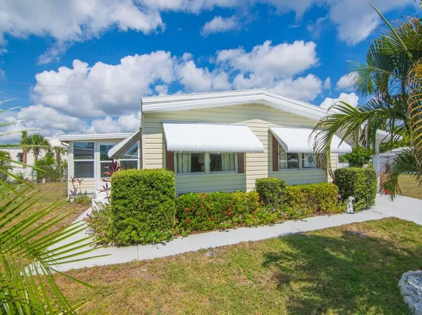 196 NE Emerald Drive, Jensen Beach, FL 34957