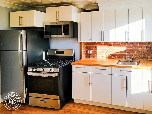 Rented by MySpaceNYC | media 13