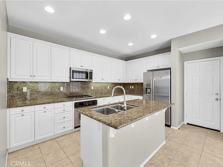 14 Conservatory Dr — Photo 10