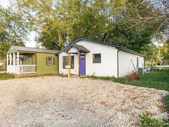 2nd image of 202 W Bard Street