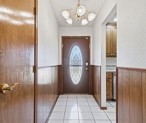 5th image of 3300 N Park Ln