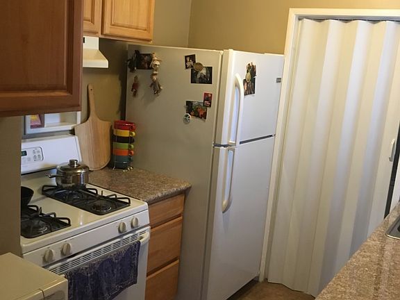 2nd image of 4022 Miller Way
