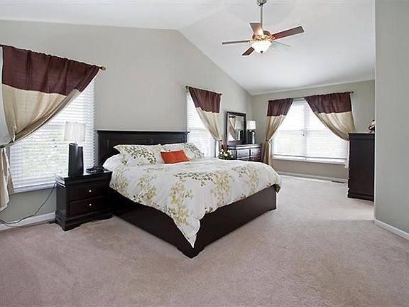 Master Bedroom 21x13