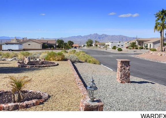 3rd image of 2890 Corral Dr
