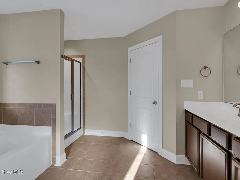 109 Rosegarten Ct — Photo 14
