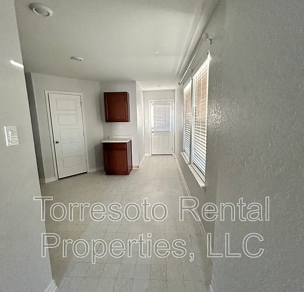 5910 Sandy Lake St — Photo 5