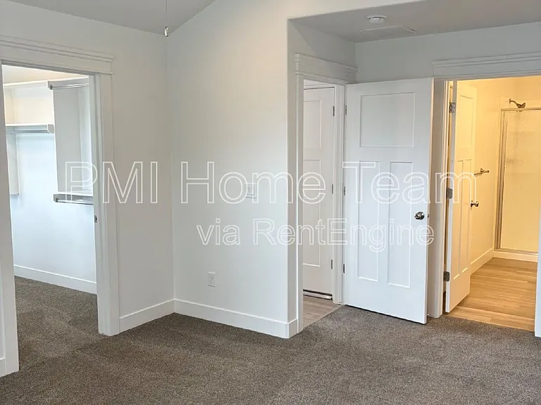 618 W Cozy Ln — Photo 4