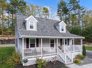41 Church St, Uxbridge, MA 01569