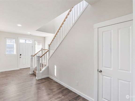 4th image of 18901 106th Avenue Ct E