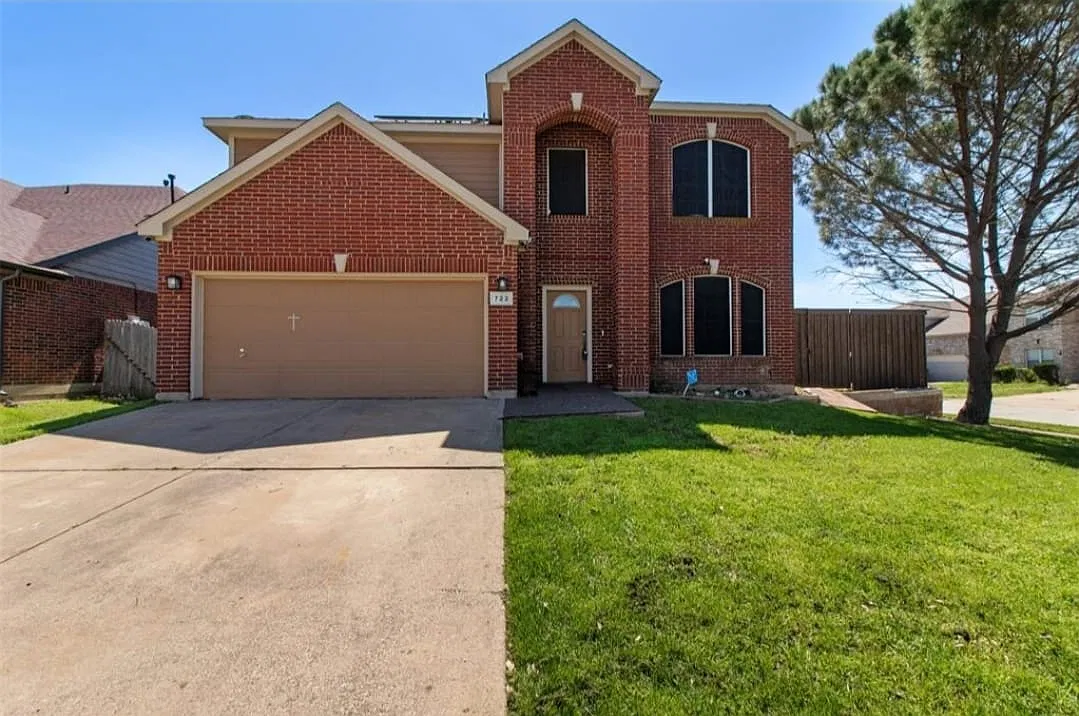 4 bed, 2851 sqft, $2,850 — Photo 1