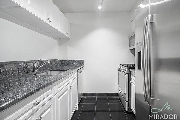 Rented by Mirador Real Estate | media 5