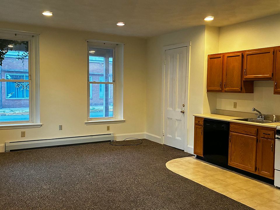 1st image of 231 Main St #C