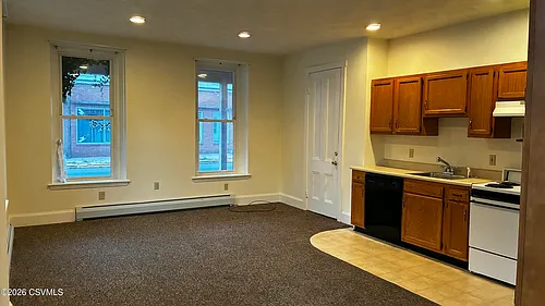 231 Main St #C Photo 1