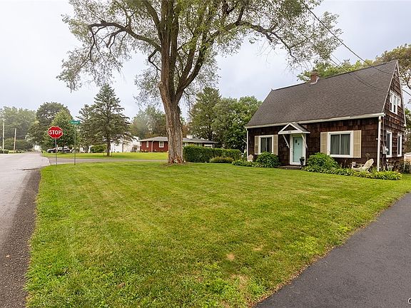 3rd image of 226 Cleveland Blvd