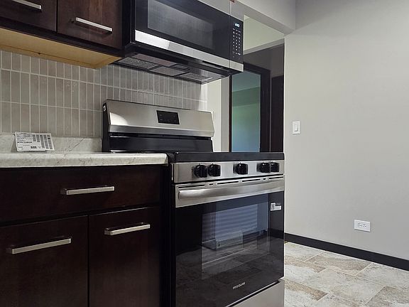 3rd image of 660 Perrie Dr APT 101