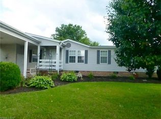 532 Riverwind Dr, Hendersonville, NC 28739
