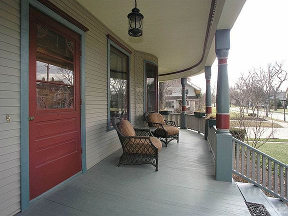 003_Porch (alt)