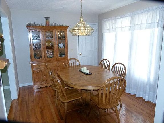 5th image of 234 Pecan Wood Dr