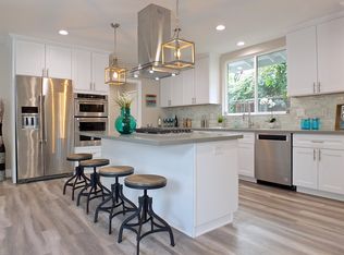 1511 N Greenbrier Rd, Long Beach, CA 90815