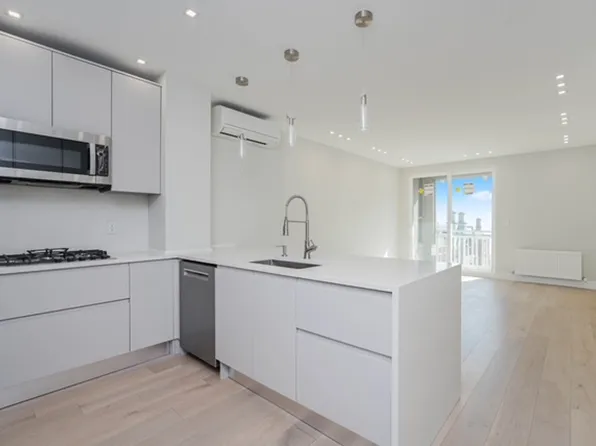 40 Oceana Drive image 12 of 18