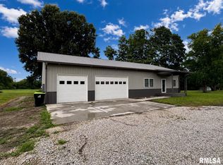 409 N Union St, Griggsville, IL 62340