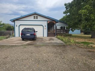 309 Clayton St, Plains, MT 59859
