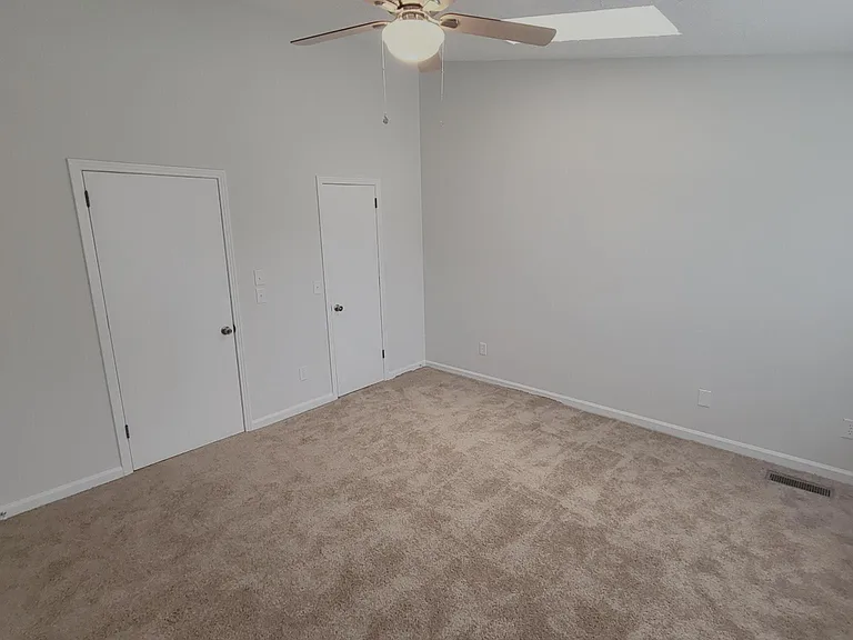 301 Hickory Pl — Photo 37