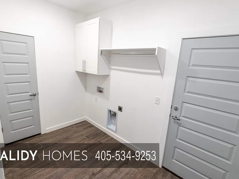 1679 Kalidy Dr — Photo 24
