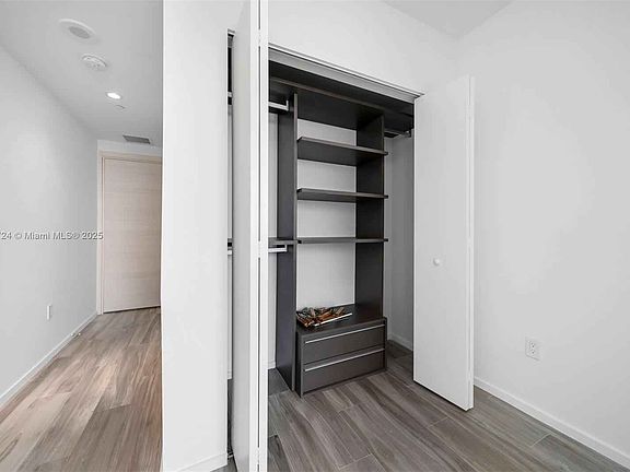 4th image of 801 S Miami Ave Unit 3809